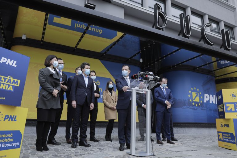 Programul de guvernare al PNL: Creşterea cu 50% a salariului mediu net şi cu 46% a pensiei. Aproape 1.000 de kilometri de autostrăzi şi drumuri expres – DOCUMENT