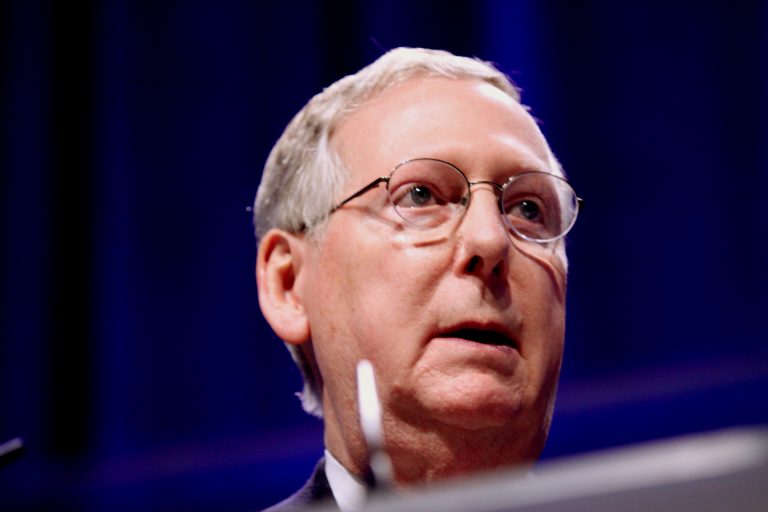 Mitch McConnell, apărător înfocat al ajutorului pentru Ucraina, va părăsi în noiembrie funcţia de lider al republicanilor din Senatul SUA