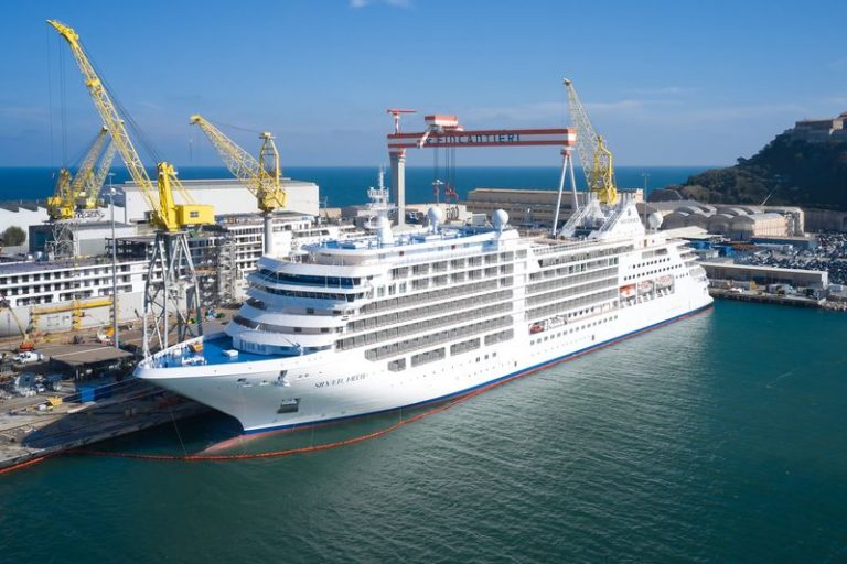 Bloomberg: Miliarde de dolari investiți în nave de croazieră noi care nu au unde să se ducă