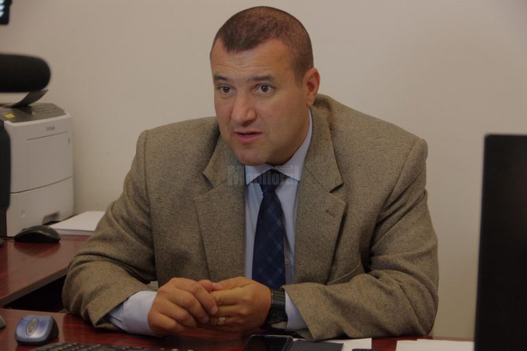 Comisarul-şef din Suceava anchetat penal pentru că a vândut permise auto: „Procurorii au ridicat banii soacrei din batistă”