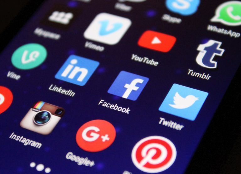 Franţa a notificat marile companii de tehnologie că, din decembrie, vor plăti taxa pe servicii digitale