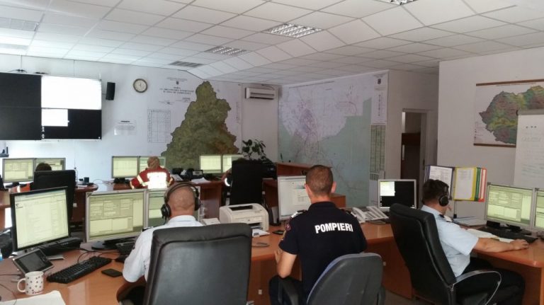 Bărbat căzut într-un canal, identificat de pompieri după zgomotul produs de un tren