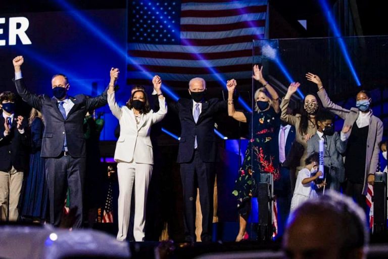 Joe Biden, ales oficial de Colegiul Electorilor al 46-lea preşedinte al SUA: „În această bătălie pentru sufletul Americii, democraţia a învins”