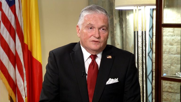 Interviu cu Adrian Zuckerman, Ambasadorul SUA în România: ”Există o relație simbiotică incredibilă între Statele Unite, România, Uniunea Europeană și NATO”