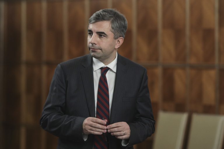 Fost jurist la Bancorex, Dragoș Condrea a fost numit secretar general al Guvernului