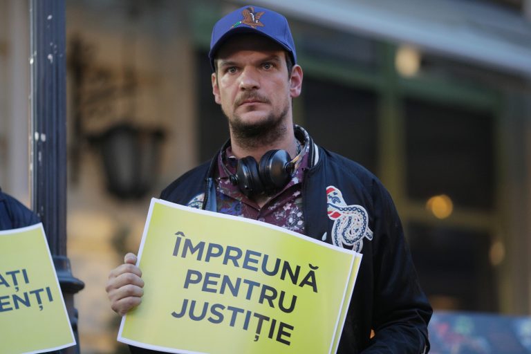 Tudor Chirilă: „Votul e una din puţinele dăţi când putem să facem mai mult decât să comentăm pe Facebook”