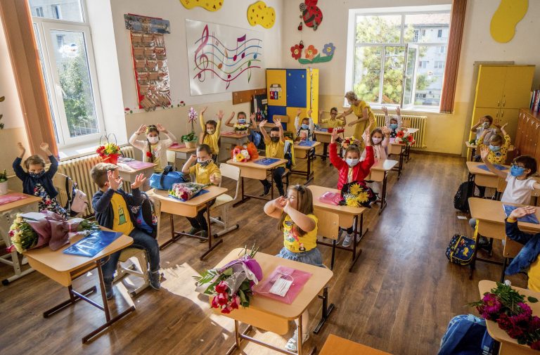 Profesorii intră în grevă