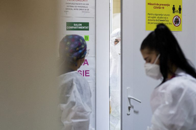 Covid corruption. Romanian medics detained over suspected  fraud, ex-acquistion chief prosecuted over mask fraud