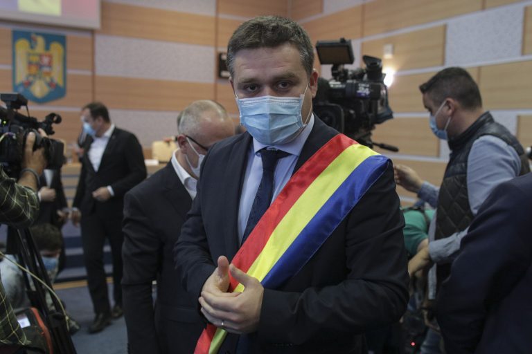 Pățania primarului Sectorului 6 după ce a reclamat o cursă de maşini la Brigada Rutieră