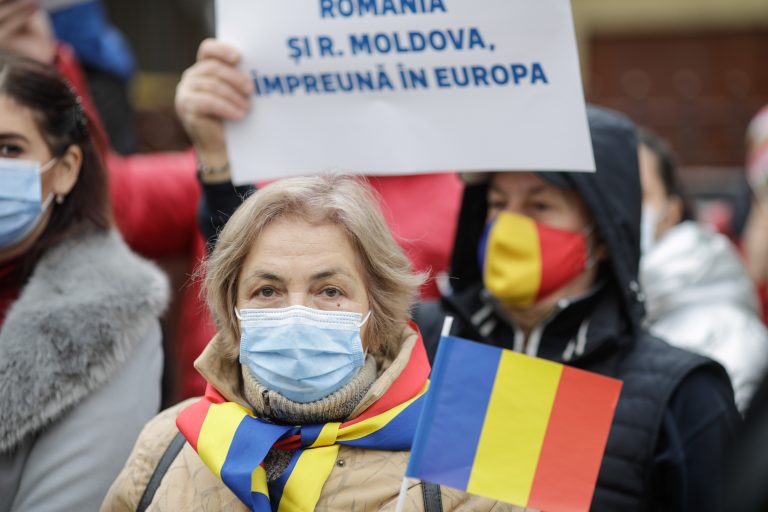 Protest PMP la Ambasada Republicii Moldova: “Asistăm la o lovitură de stat la Chişinău”