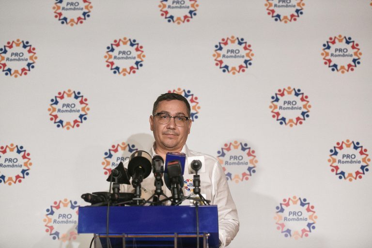 Victor Ponta își anunță ieșirea din politică: Este timpul pentru familie, pentru prieteni adevărați, noi proiecte și noi provocări