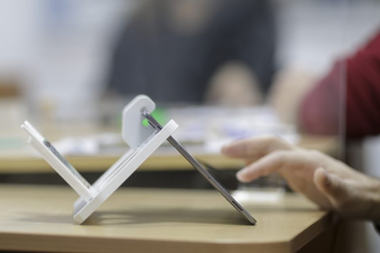 MAE: La europarlamentare, toți românii aflați în străinătate pot vota la orice secție