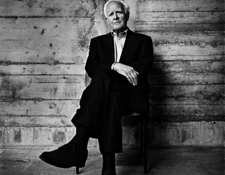 A murit John le Carré, maestru al romanelor de spionaj