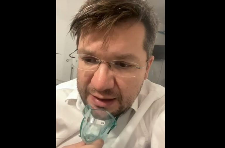 Mihail Neamțu, bolnav de Covid și pe oxigen. Acum 10 zile, la o conferință, a procedat precum Ciolacu, la Ambasada Franței: a fost singurul fără mască