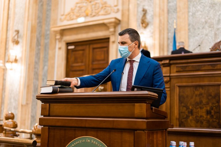 Ministrul Mediului, acuzat că unchiul său ar fi organizat partida de vânătoare în care a fost ucis ursul Arthur: „Este cea mai mare minciună pe care am auzit-o!”