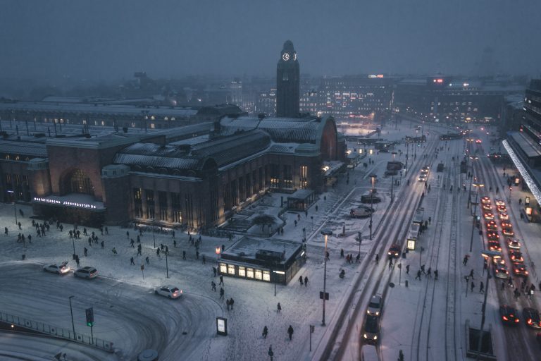 Sistemul inedit de imigrare lansat de Finlanda. Mii de cereri într-o singură lună