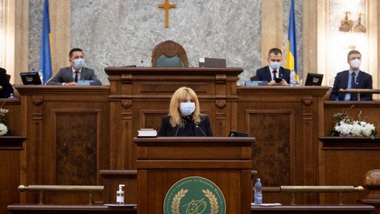 Șefa Senatului: „Văd declaraţii războinice venite din partea PNL-aripa Cîţu şi hărţuire de-a dreptul la adresa mea”