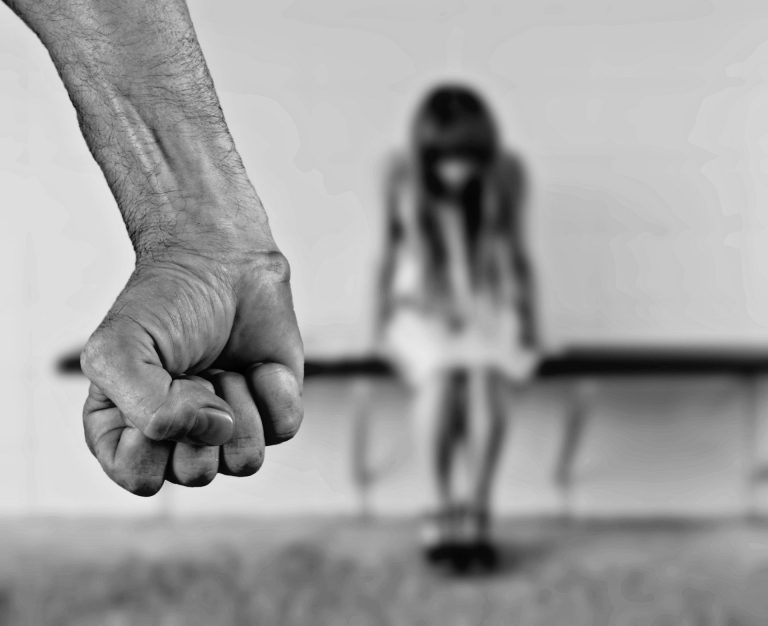 O anchetă din Noua Zeelandă rupe vălul de pe un subiect monstruos: Peste un sfert de milion de minori, abuzaţi de-a lungul anilor în centre sociale şi religioase