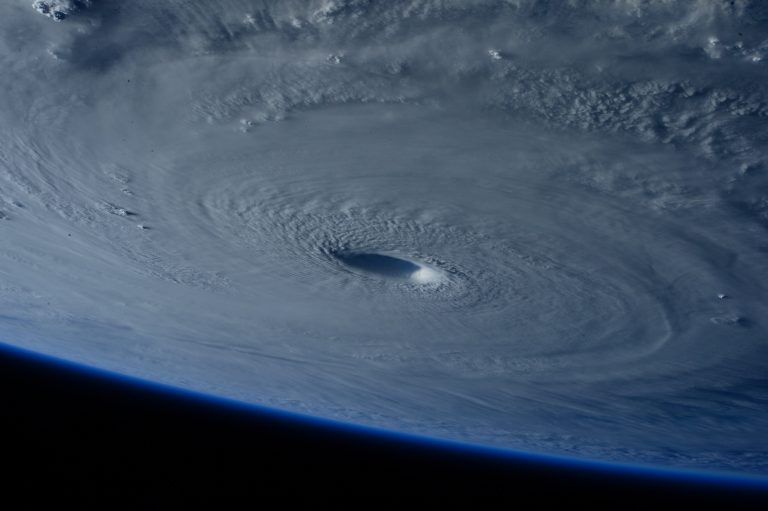 Catastrofele climatice din 2020 au produs pagube mai costisitoare decât în anul precedent