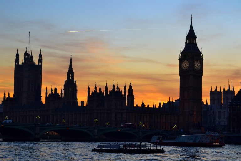 Marea Britanie, ultimatum dat studenților europeni