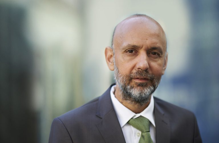 Candidatul independent Valeriu Nicolae a refuzat să-i acorde un interviu lui Ion Cristoiu: Nu vreau să miros a hazna