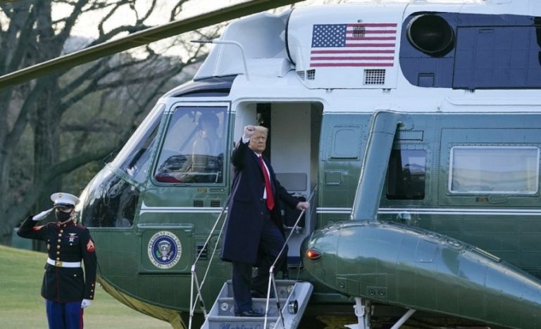 VIDEO | Donald Trump pleacă de la Casa Albă, însoţit de Melania
