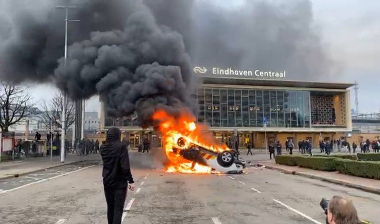 VIDEO | Anarhia se extinde în Olanda. „Toţi oamenii normali vor privi asta cu groază”