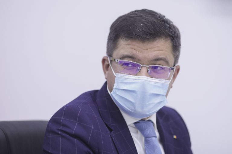 Romanian president formally requests probe of ex-minister suspected of taking bribes