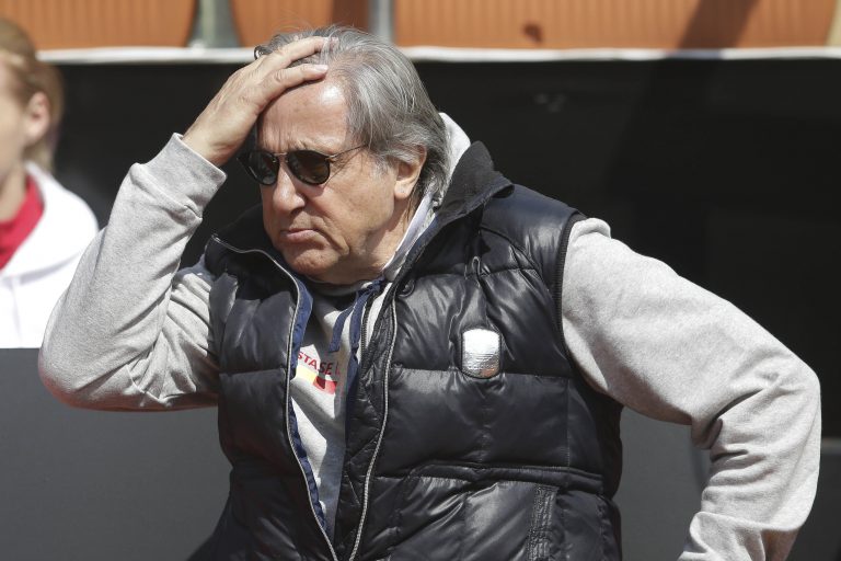 Ironiile lui Ilie Năstase, după ce a fost acuzat că și-a bătut soția
