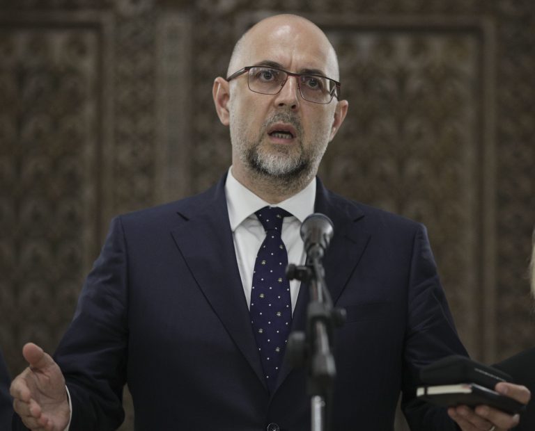 Kelemen Hunor, despre stagiul militar voluntar: Dacă societatea nu este pregătită şi nu este o abordare calmă, atunci imediat lumea intră în panică