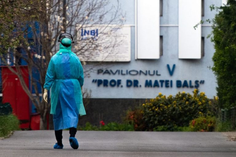Incendiul de la Matei Balș: Încă un deces confirmat luni. Două dintre victimele carbonizate nu au putut fi identificate încă