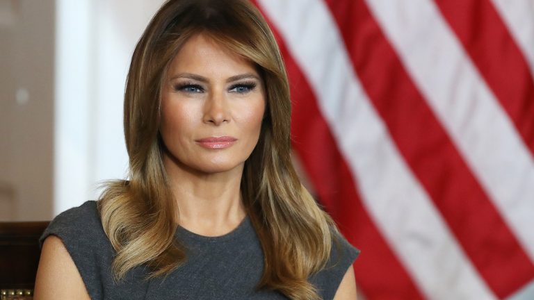 Le Figaro: Melania Trump ameninţă că îl va da în judecată pe Hunter Biden / Care este motivul