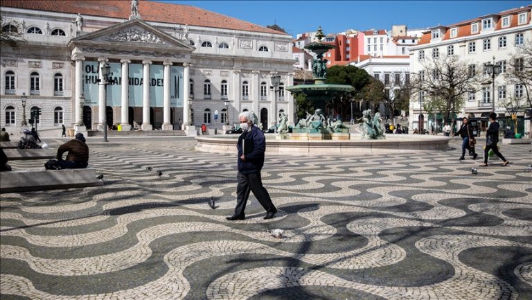 Lisabona şi alte oraşe portugheze anulează evenimentele în aer liber din noaptea de Anul Nou