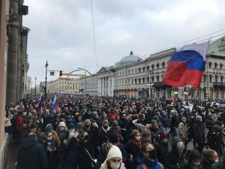 O nouă zi de manifestaţii la apelul lui Navalnîi. Cel puţin 261 de persoane reţinute de poliţie