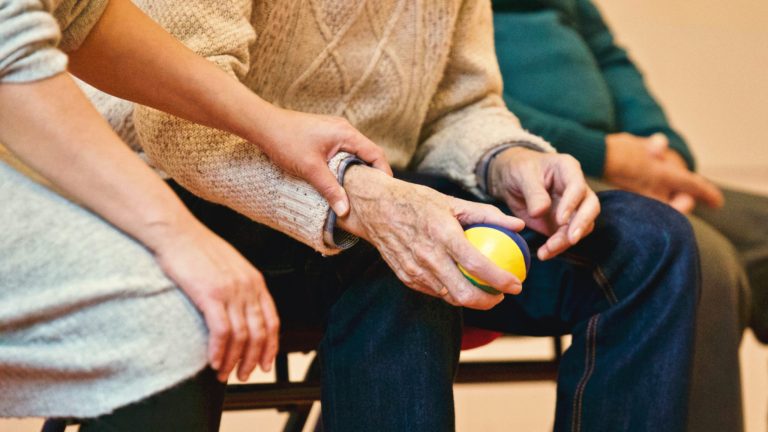 Medicamentele împotriva bolii Alzheimer „nu le aduc pacienților nicio îmbunătățire semnificativă”, potrivit unei analize