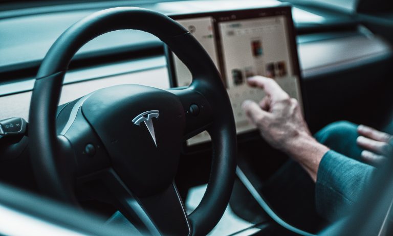 Capitalizarea de piaţă a celor mai valoroase 7 companii americane de tehnologie a crescut cu 3.400 de miliarde de dolari în 2020. Tesla, marea surpriză