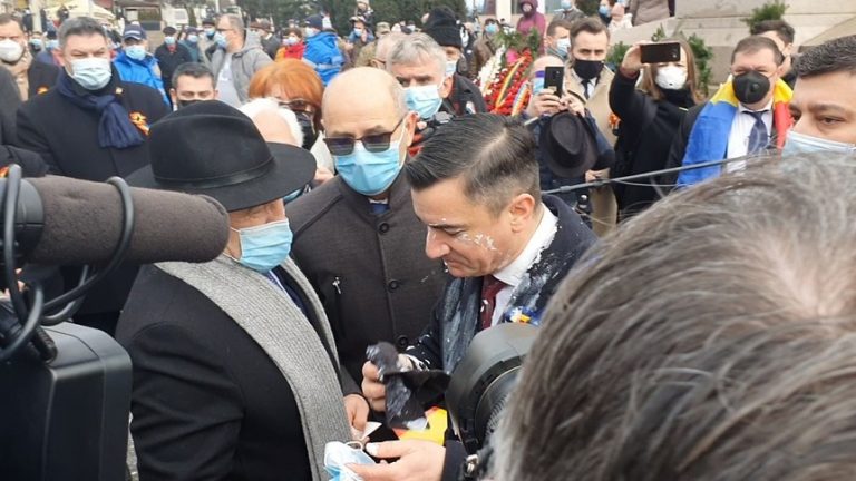 Romanian mayor to stand trial over Skoda car lease contract. Five city hall officials indicted for abuse of office