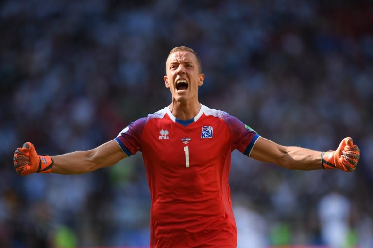 Portarul naționalei Islandei debutează în regia de film. „Seara premierei va fi mai amuzantă decât apărarea penalty-ului executat de Messi la Cupa Mondială”