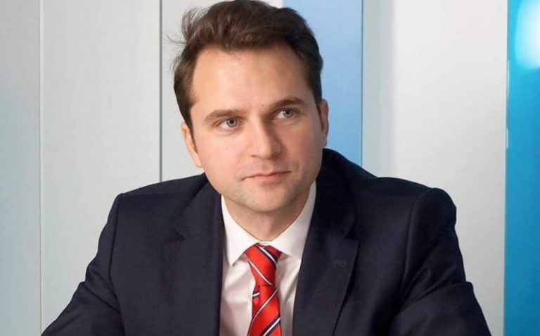 Sebastian Burduja, replică la afirmaţiile lui Armand: Sectorul 1 are nevoie de lideri, nu de şefi; e de bun simţ să ne respectăm