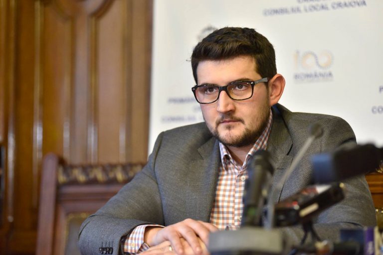 Clanurile PSD rezistă: Sorin Manda, fratele europarlamentarului Claudiu Manda, este noul director general interimar al Aeroportului International Craiova