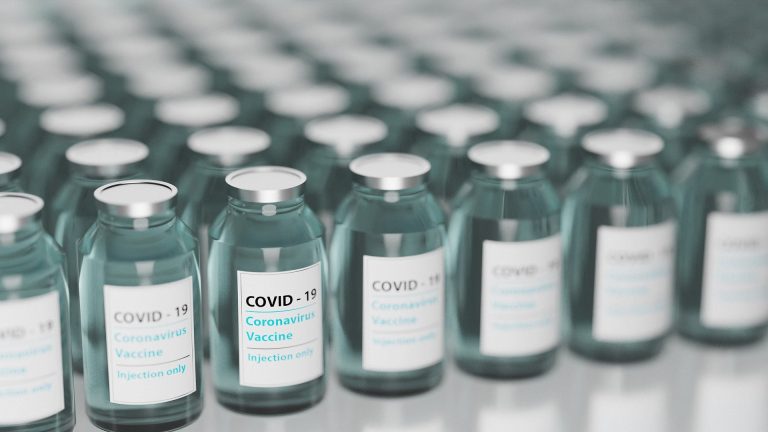 OLAF, semnal de alarmă către statele UE privind escrocheriile legate de vaccinurile anti-COVID