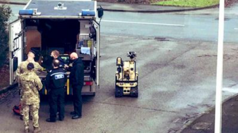 Alertă falsă cu bombă: Un englez, arestat după ce a trimis un colet suspect la instalația AstraZeneca din Wrexham