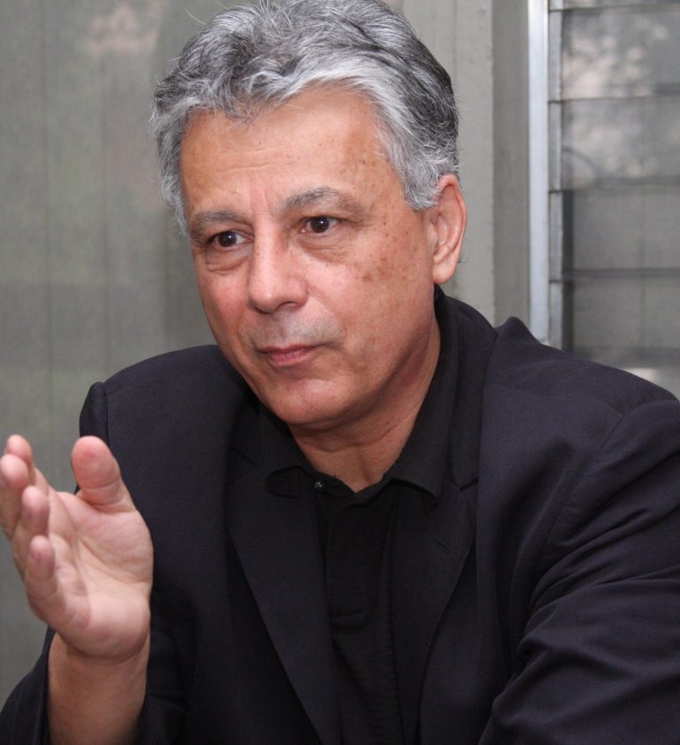 Dorin Tudoran: ”Cântă, zeiță, mânia ce-aprinse pe-Ahil Tismăneanu…”