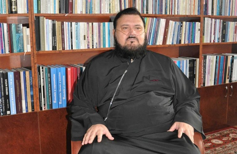 Episcopul Sălajului, mărturie despre Covid şi experienţa la ATI: “Iad pe pământ. În caz de boală și suferință nu există demnitate”