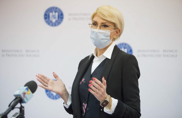Turcan vorbește despre un „trend considerabil” de persoane care se pensionează de la stat şi se reangajează în instituţii publice