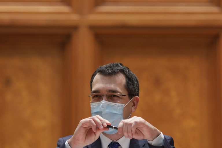 Voiculescu, în duelul cu Florin Cîțu: La Spitalul Colentina sunt peste 500 de morți în plus