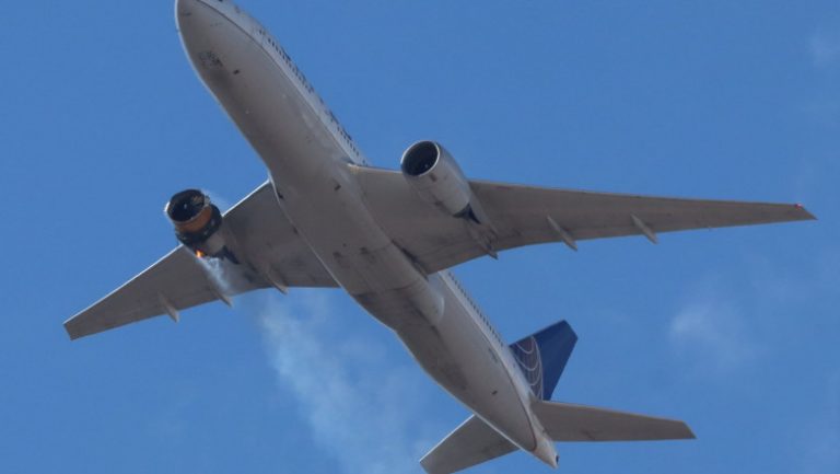 Un alt avion Boeing cu probleme de motor. Aeronava a aterizat de urgență la Moscova