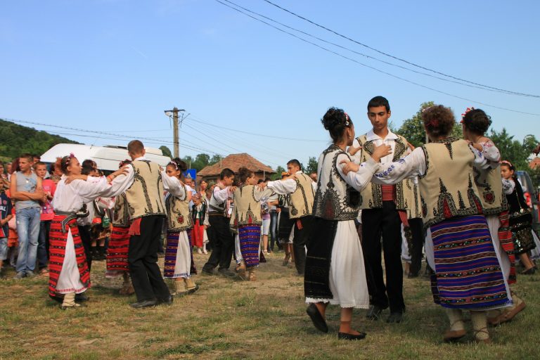 Event for the Romanian Blouse in Paris