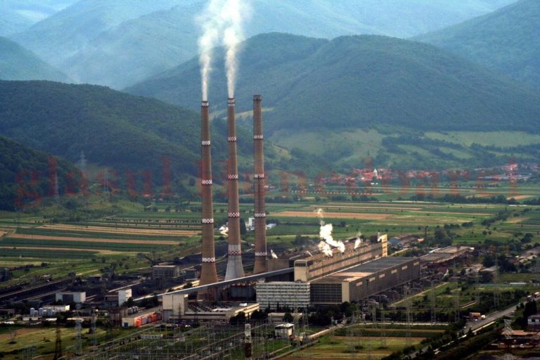 Protest la Termocentrala Mintia, după ce şi minerii din Valea Jiului s-au blocat în subteran