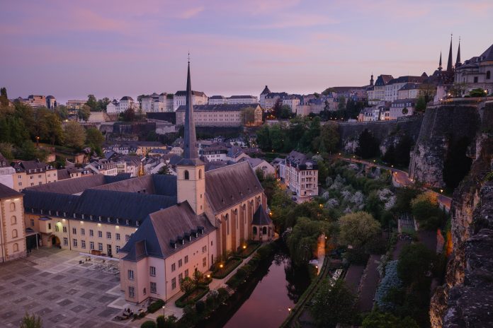 cedric-letsch-KAMl4vHOZiU-unsplash